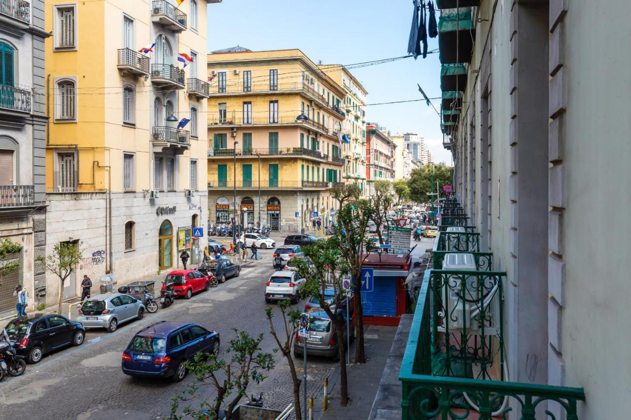 Central Station Family Apartment By Wonderful Italy Неаполь Экстерьер фото